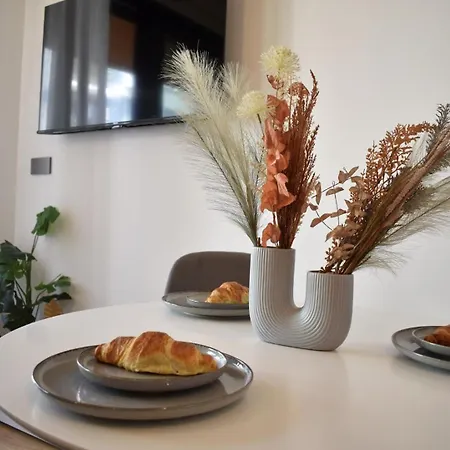 Apartment Luxe Central With Private Parking**** *