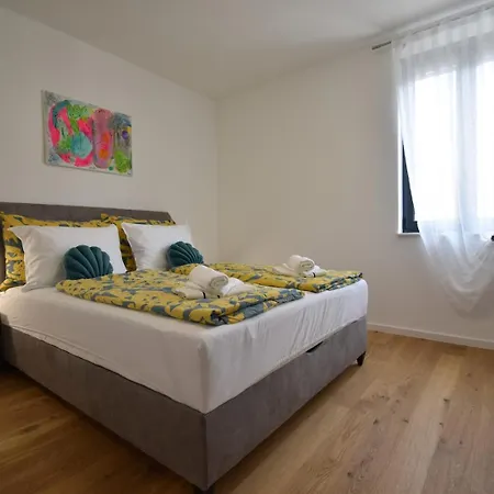 Luxe Central With Private Parking**** Апартаменты Пула